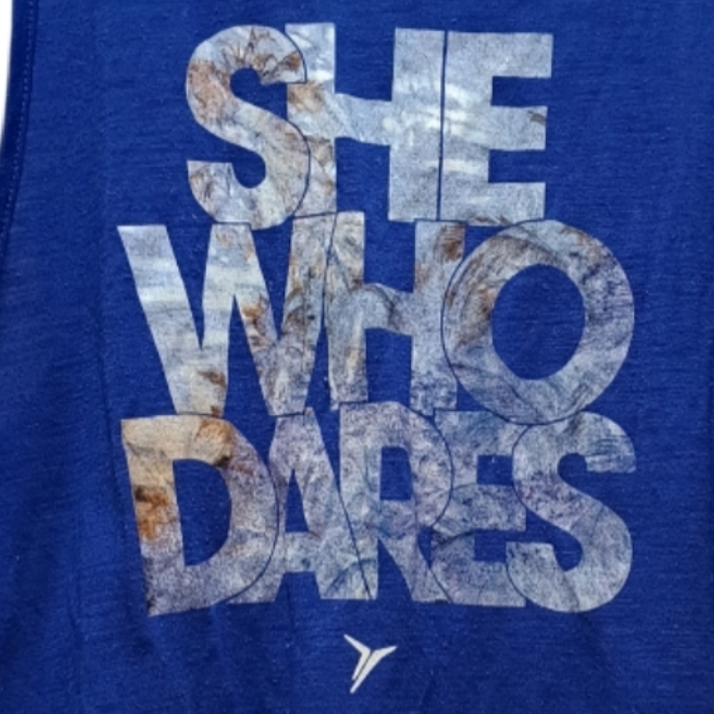 Old Navy She Who Dares Workout Tank Top - Picture 2 of 2
